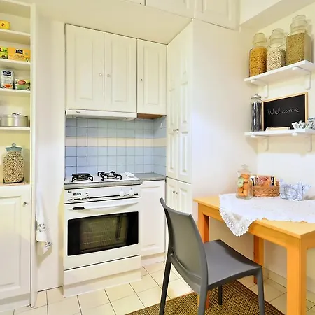 Plaka Elegant Apartment *